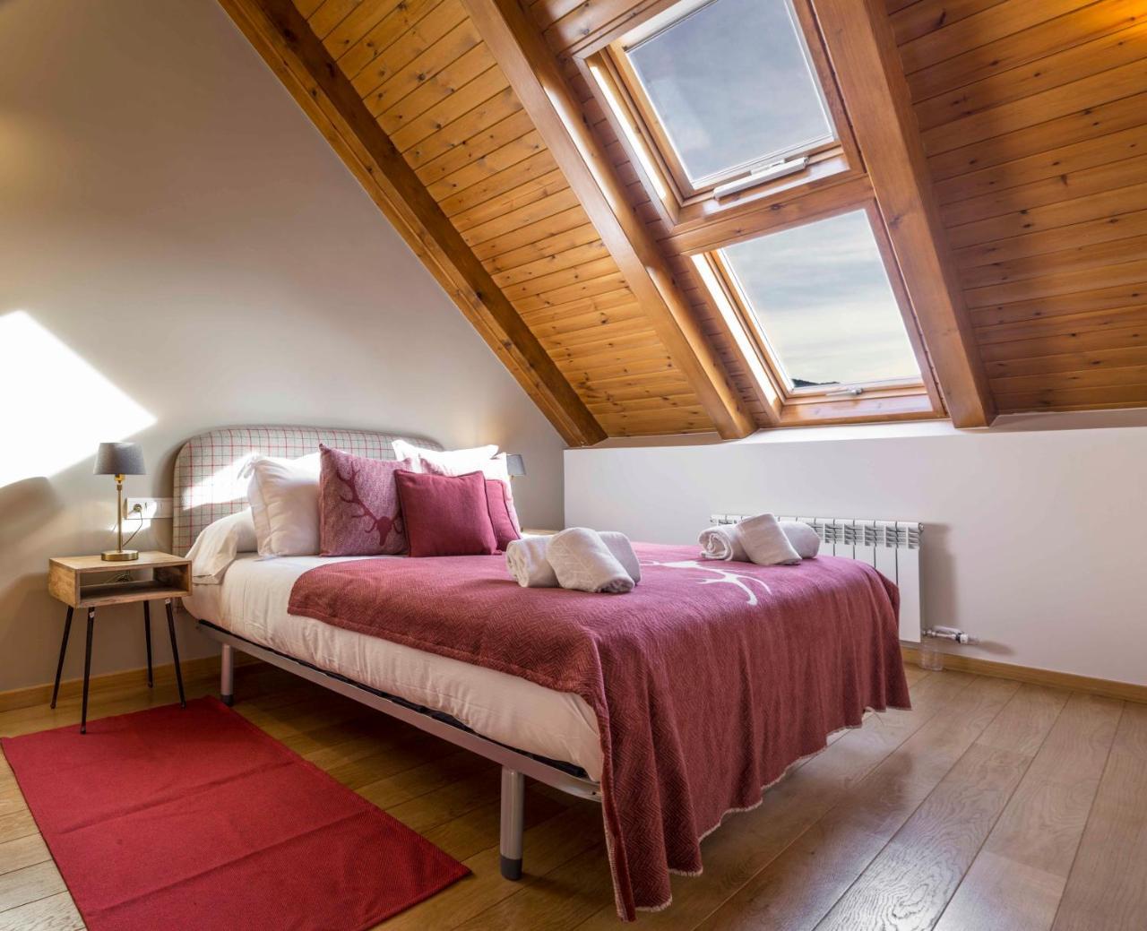 Atic De Luxe I Rustic A Esterri D'Aneu By Rural D'Aneu ภายนอก รูปภาพ